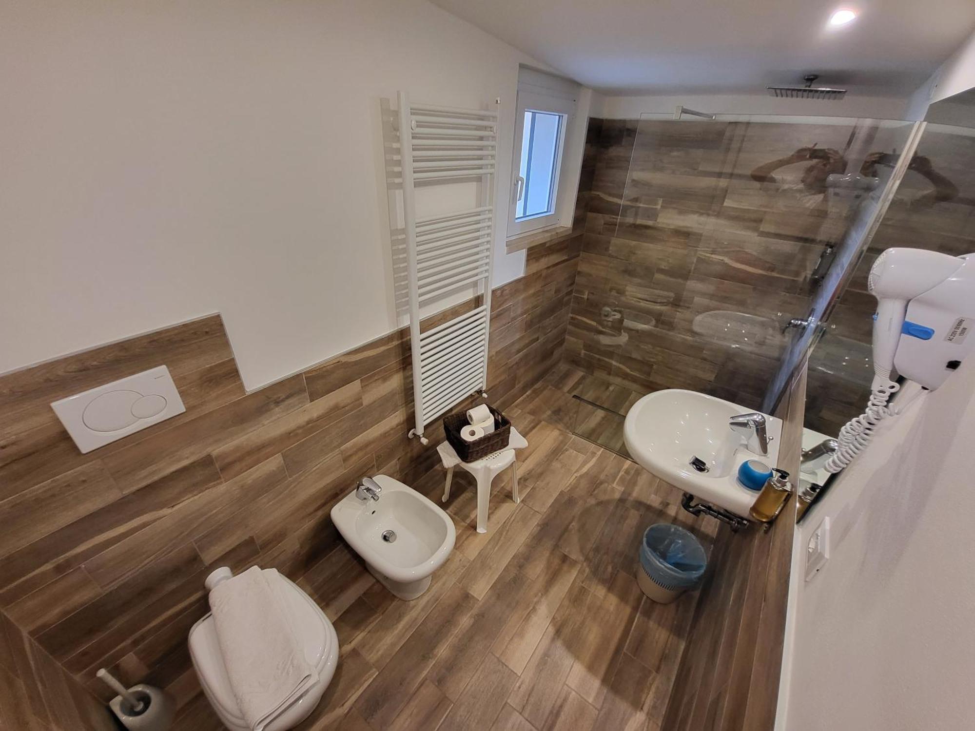 Penthouse Casa Alkea Masse Lake View Brenzone sul Garda Luaran gambar