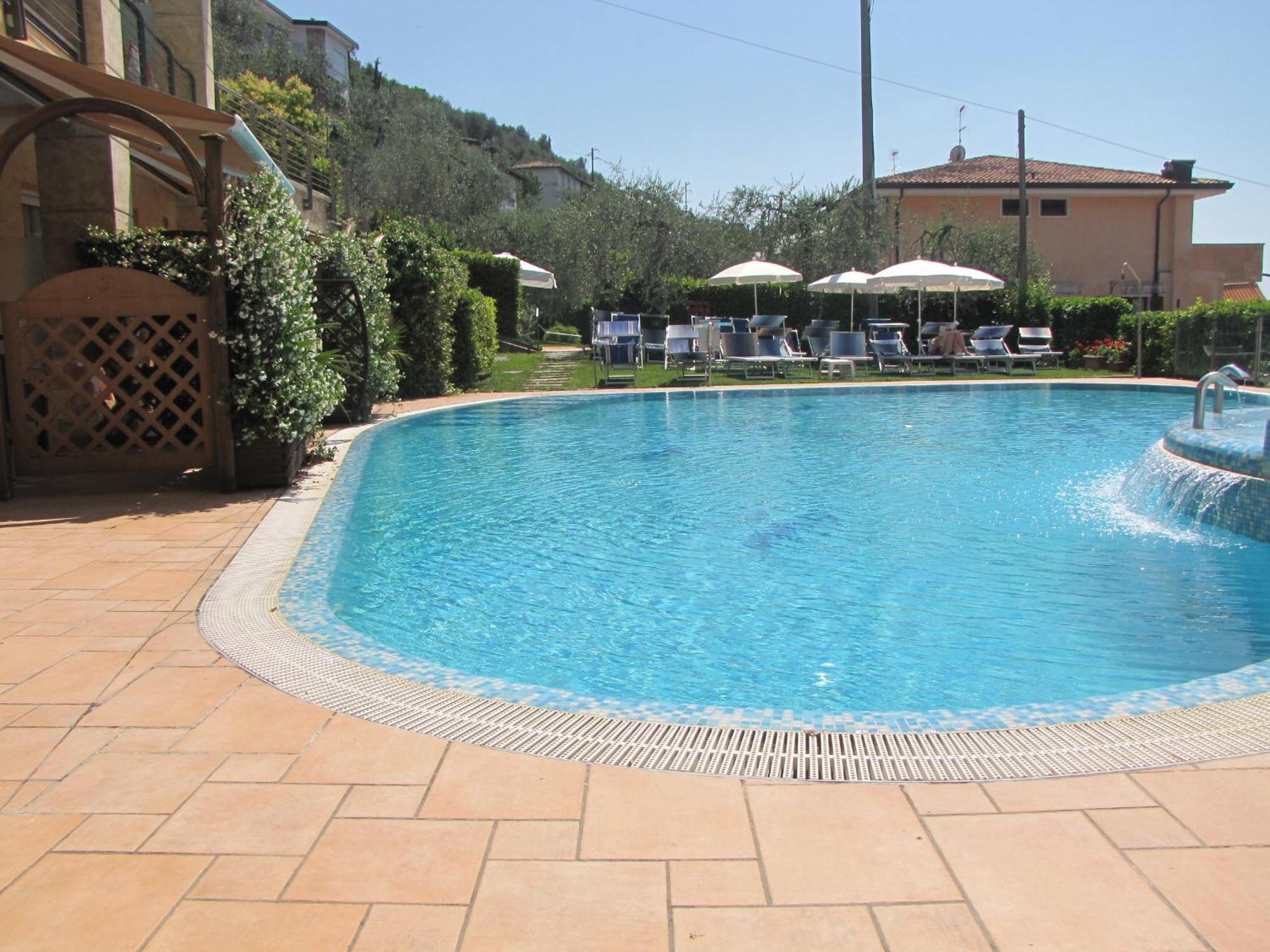 Penthouse Casa Alkea Masse Lake View Brenzone sul Garda Luaran gambar